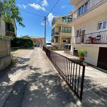Apartment Zrinusic *